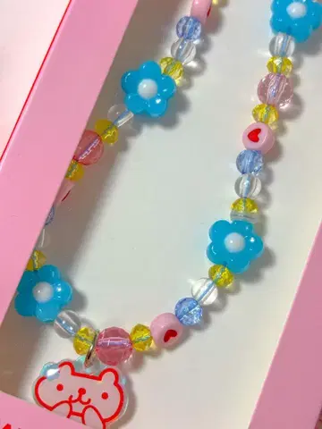 SKINNYDIP 베티즈 블루 폰 스트랩 블루 플라워