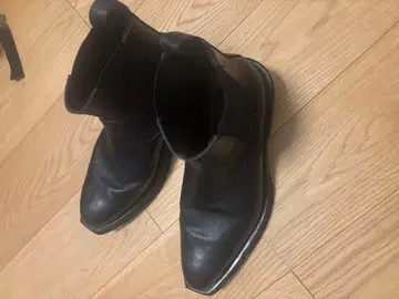 ZARA 블랙 가죽 사이드 고어 부츠