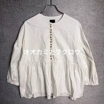 늑대와 올빼미 늑대와 화이트 장미의 쿠스쿠스 페플럼 블라우스 일본제