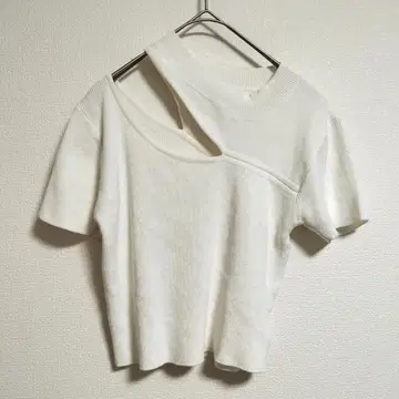 GYDA 원 숄더 니트 F 화이트 아지메 디자인 상의