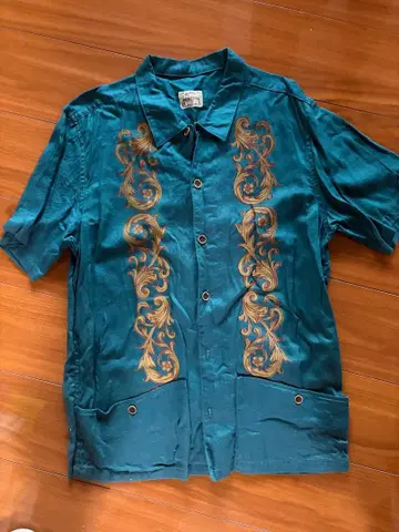 BEATPEG 자수 T셔츠