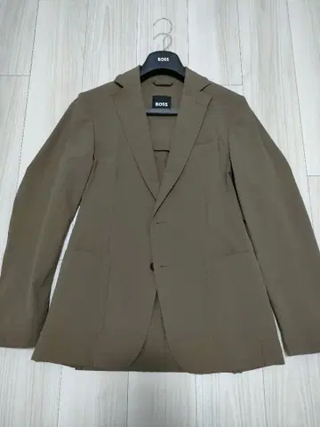 BOSS 워터 리펠런트 퍼포먼스 스트레치 크로스 자켓