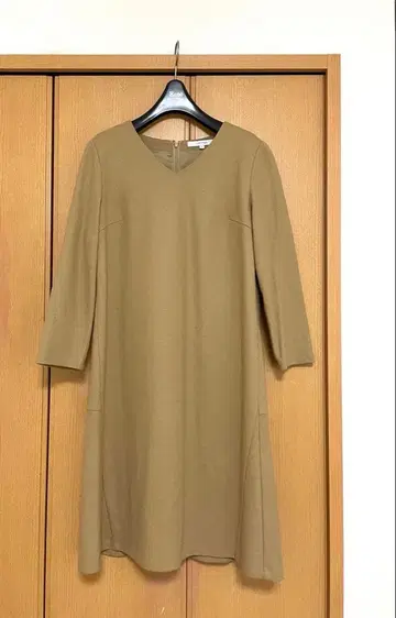 언타이틀 카멜 원피스