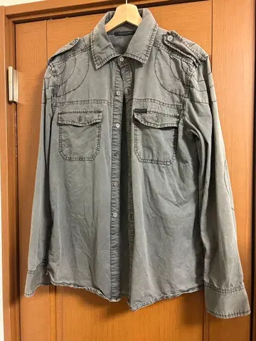 archive design shirt