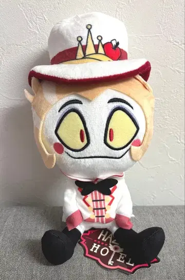 해즈빈 호텔에 오신 것을 환영합니다 앉은 봉제 인형 루시퍼 4