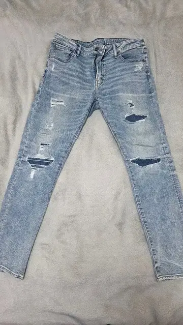 스키니 데님 데미지 가공