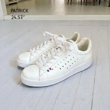 새상품급 패트릭 퀘벡 (24.5) 화이트 스니커즈 PATRICK
