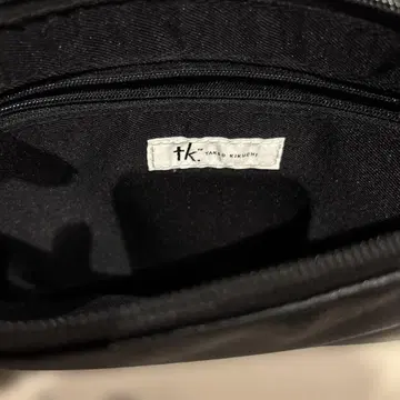 tk. 다케오 키쿠치 블랙 숄더백