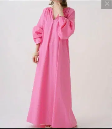 [ 새상품 ] 오메카시 셔링 넥 원피스 핑크 롱 원피스