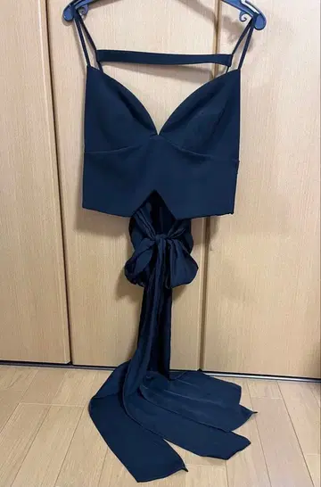 라벨 에튀드 백 더블 리본 뷔스티에 블랙