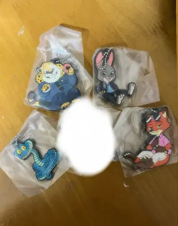 주토피아2 가챠가챠 주디 닉 크로우 하우저 게리