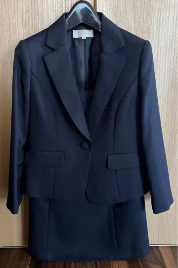 여성용 네이비 수트 자켓과 스커트 세트 9호
