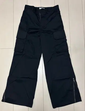 ADRER 플레어 카고 팬츠 블랙 M 사이즈 남성용