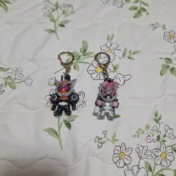 가면라이더 키링 2개 세트