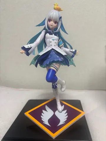 리제 헬에스타 피규어