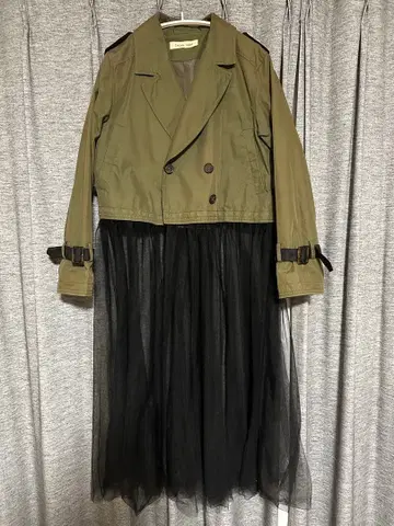 티티레토바레토 트렌치코트 튤 포함