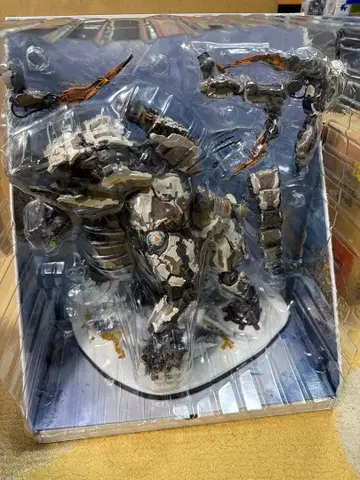 Horizon 호라이즌 컬렉터즈 에디션 트레마타스크 피규어