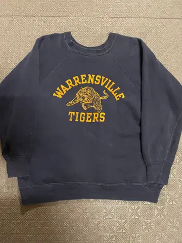 60s 타이거 플로키 맨투맨