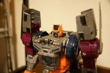 트랜스포머 파워 오브 더 프라임 옵티멀 본체만