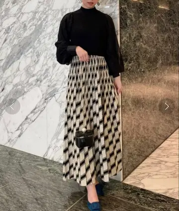 eimy istoire 플리츠 슬리브 슬래시 카라 니트 원피스