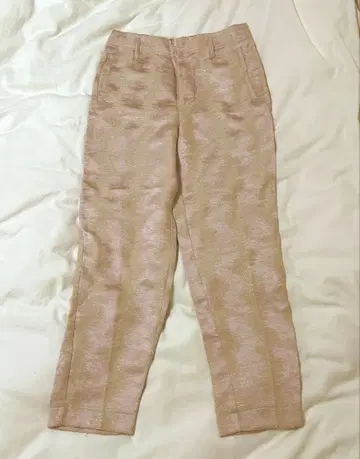 파스텔 핑크 x 실버 자수 하의