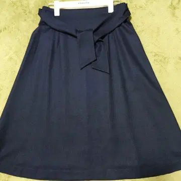 새상품급) 레스텔라 네이비 리본 포함 플레어 스커트