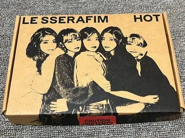 LE SSERAFIM HOT TIN CASE ver.