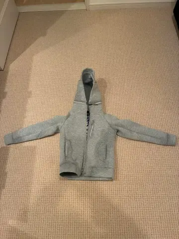 muta 그레이 후드 부착 후드티