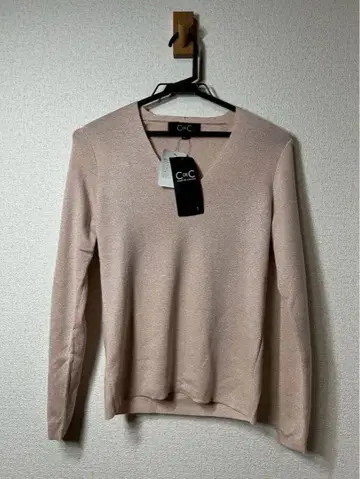쿠 드 샹스 C&C 핑크 라메 니트 V넥 긴팔 니트