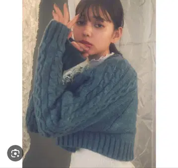 merry jenny 숏 케이블 니트 블루