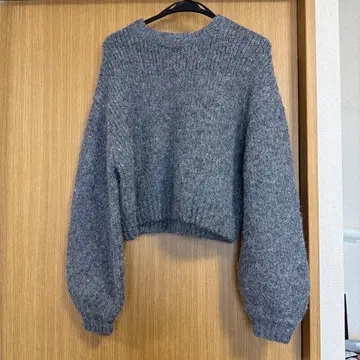 BEAUTY&YOUTH 그레이 크롭 니트 스웨터