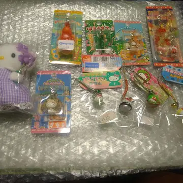 지역 한정 키티 스트랩