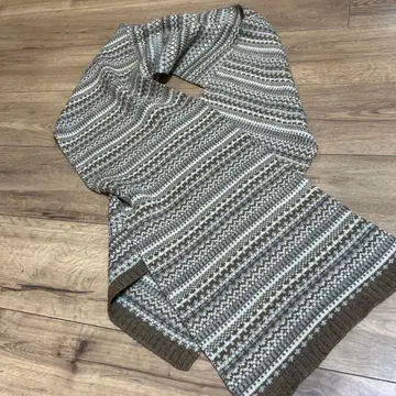 브라운 계열 머플러