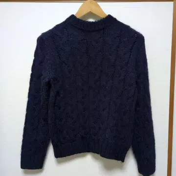 매킨토시 철학 케이블 짜임 니트 스웨터 (네이비)