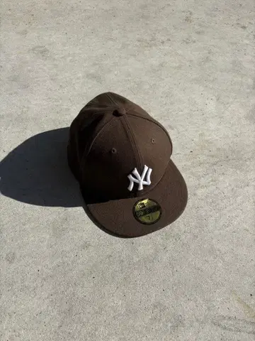 뉴욕 양키스 59FIFTY 브라운 캡