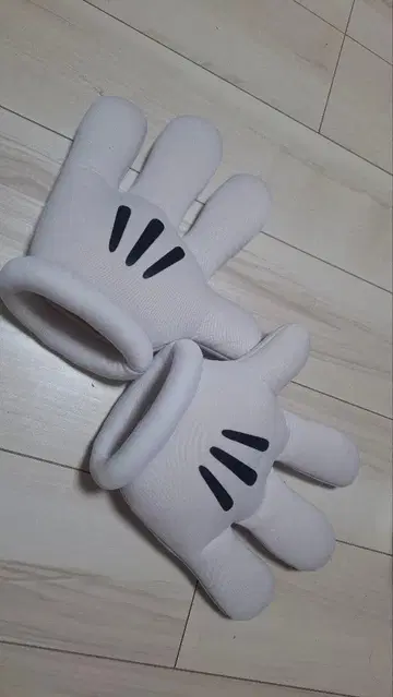 Disney Parks 미키 손 모양 장갑