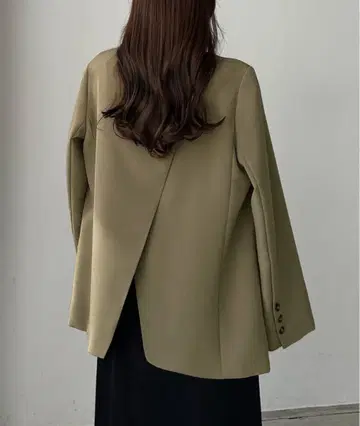 백 슬릿 테일러드 자켓