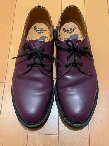 닥터마틴 3홀 부츠 퍼플 uk9 28cm 새상품급