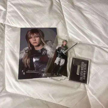 [ 익명 배송 ] 요시다 진토 ffbe 아크릴 스탠드 브로마이드