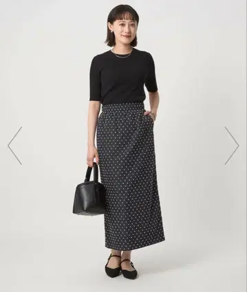 그린 레이블 릴랙싱 도트 자카드 스커트