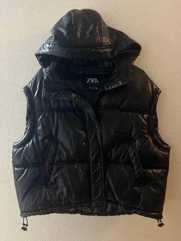 ZARA 다운 베스트 인조 가죽