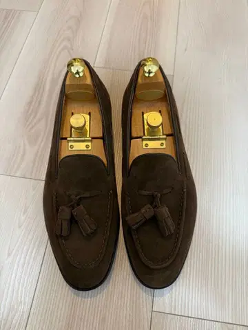 컨디션 최상 브라운 스웨이드 태슬 로퍼 RAYMAR 레이머