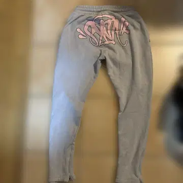 [정품] syna world 스웨트 팬츠