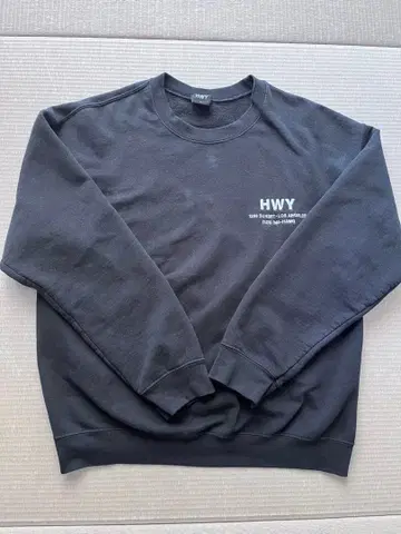 HWY 자수 맨투맨