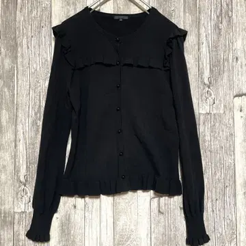 투 비 시크 [새상품급] 프릴 긴팔 블랙 가디건