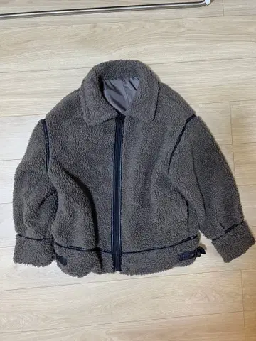 SpRay 그레이 M 플리스 자켓 가죽 느낌 스트랩 포함