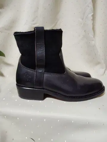 사이드 고어 부츠 블랙 가죽 스웨이드