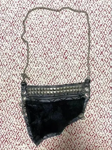 SEX POT REVENGE 범 플랩 숄더백