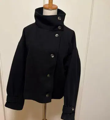 블랙 코트 사이즈 M 미사용