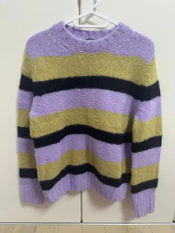 APC 보더 니트 레어